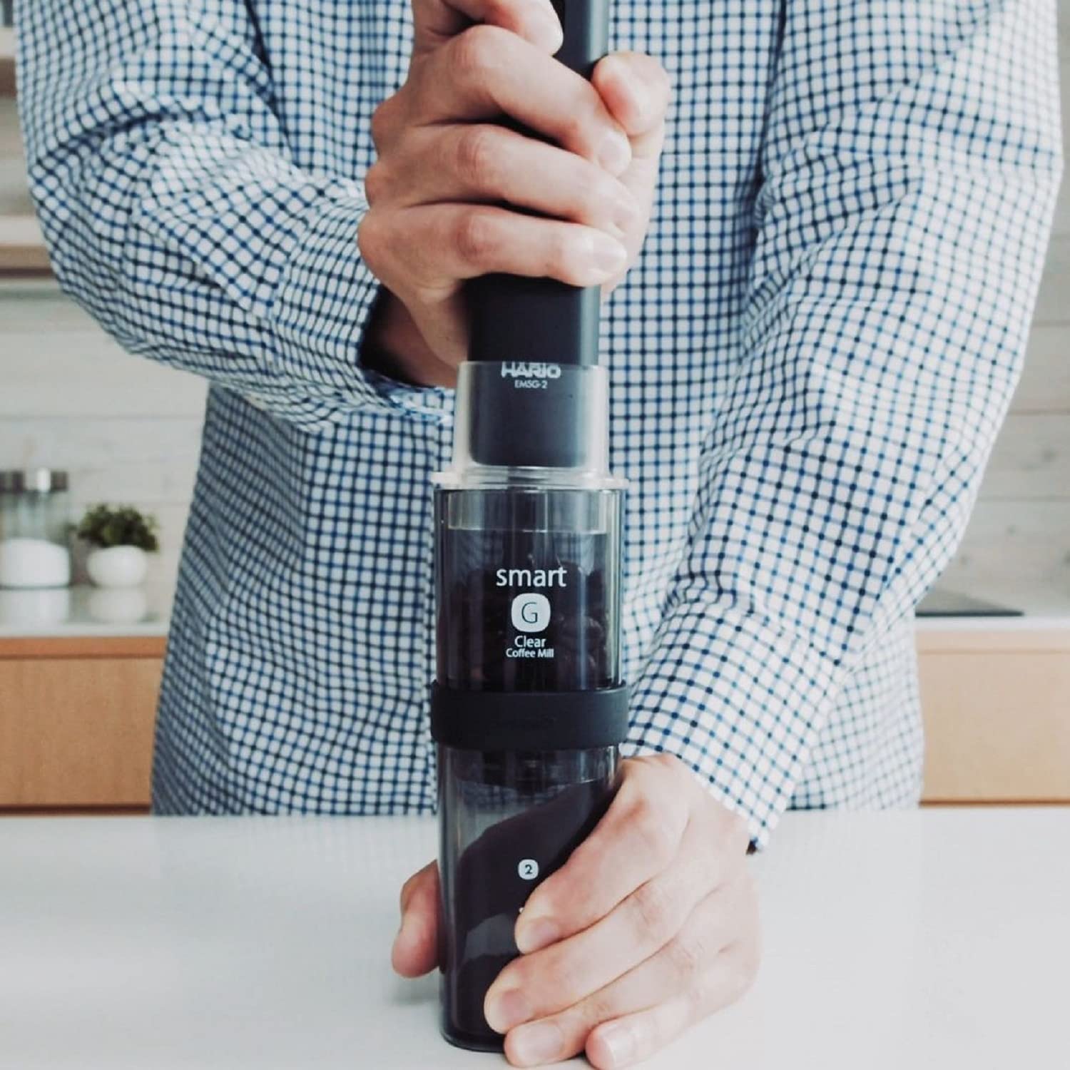 HARIO ハリオ スマートG 電動ハンディコーヒーグラインダー EMSG-2B Hario Smart G Electric Handy Coffee Grinder | FrenchPressCoffee.com