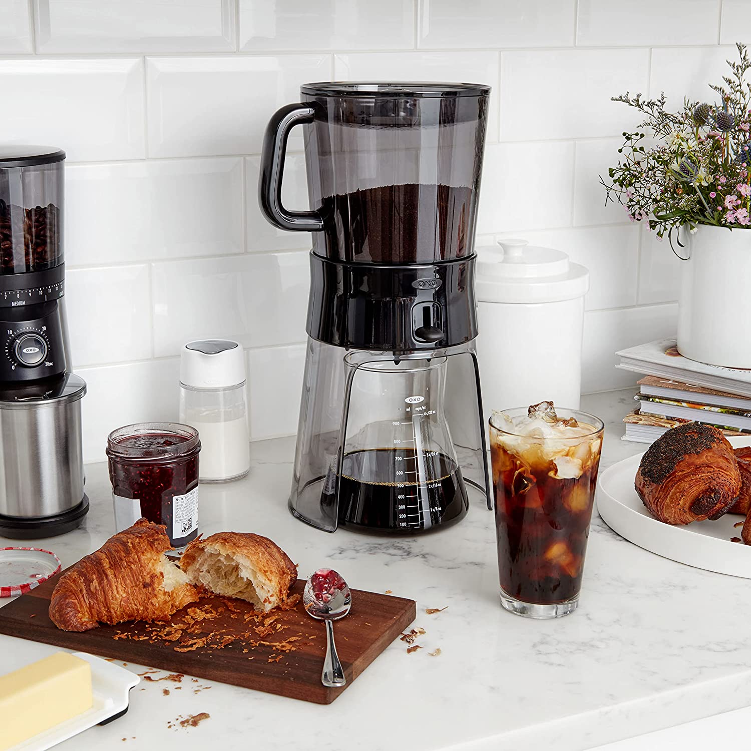 Brews delicious concentrate for cold or hot coffee anytime